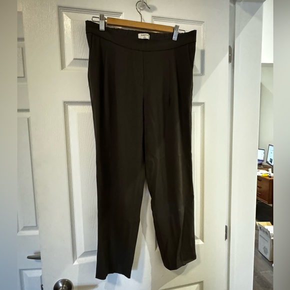Babaton pull on crepe trousers (size 8) in dark olive - Picture 3 of 5